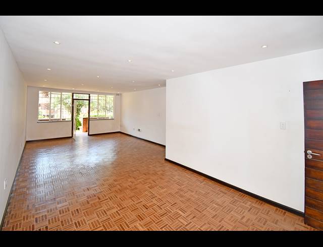 3 BEDROOM APARTMENT FOR SALE IN BIRDHAVEN
